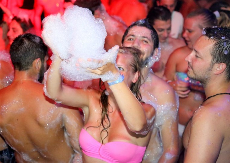 Lebanon Largest FOAM Party 3 (2)